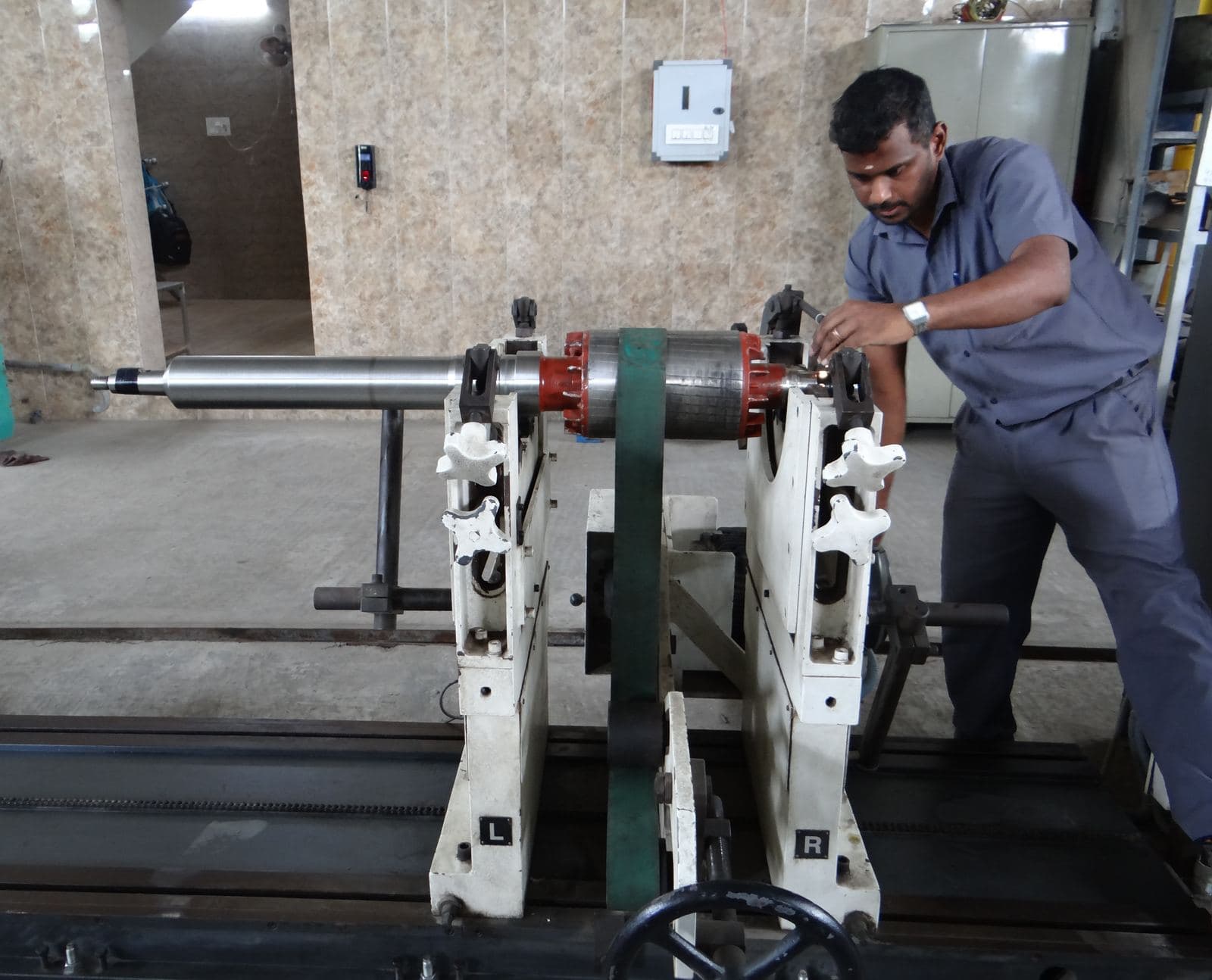 Our technician setting up a rotor for dynamic balancing